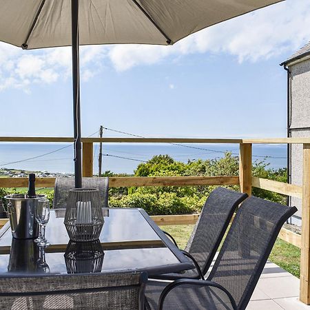 Bryn Derwen Villa Llanfair Eksteriør billede