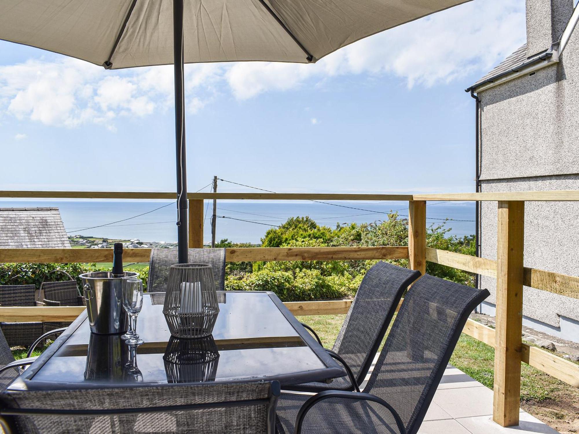Bryn Derwen Villa Llanfair Eksteriør billede